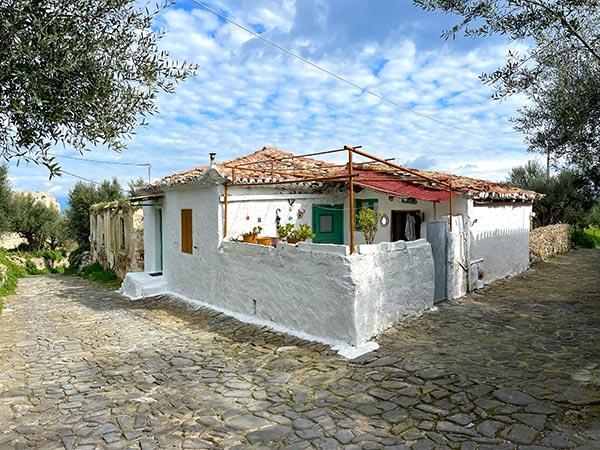 Casas dentro de la fortaleza de Koroni