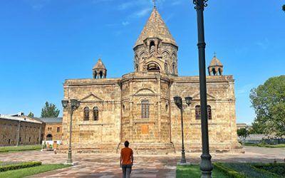 Echmiadzin: 14 cosas que ver en el “Vaticano de Armenia”