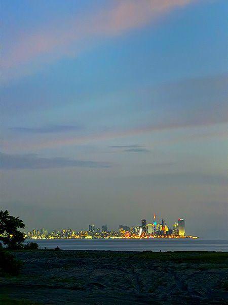Skyline iluminado de Batumi, una estampa sin igual