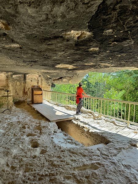 Monasterio Aladzha, parecido a Capadocia