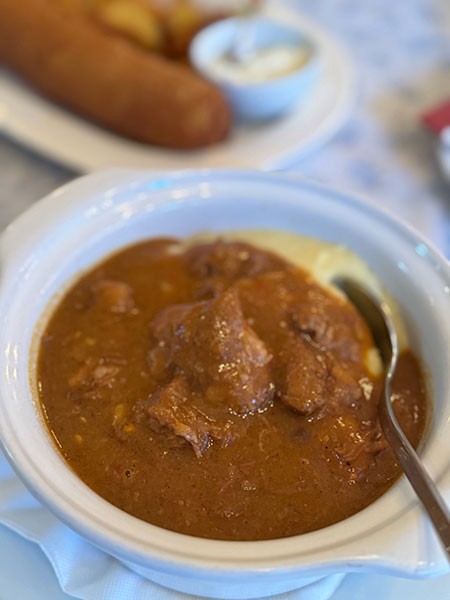 Goulash en Lazin Salas