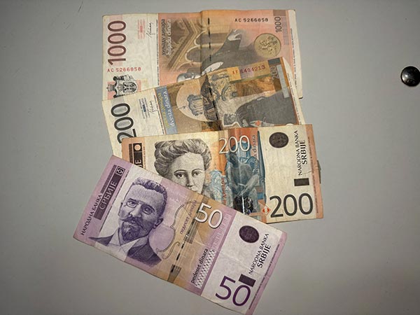 Moneda en Serbia
