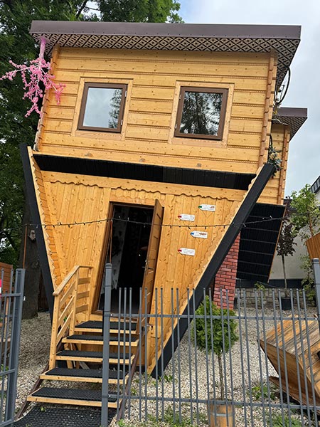 Casa al Revés