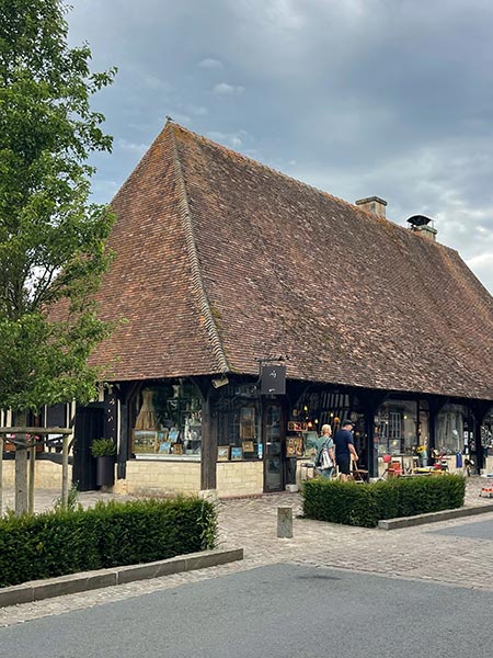 Mercado medieval Beuvron en Auge