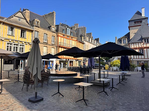 Plaza Terre au Duc